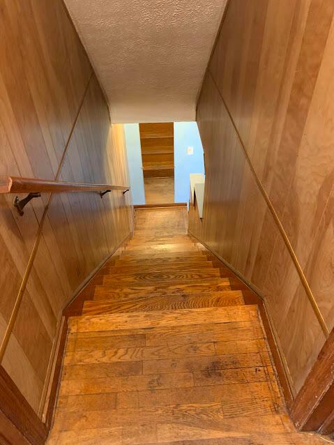 69 Marilla Road Columbus, OH 43207 - Photo 23 of 29 Stairs