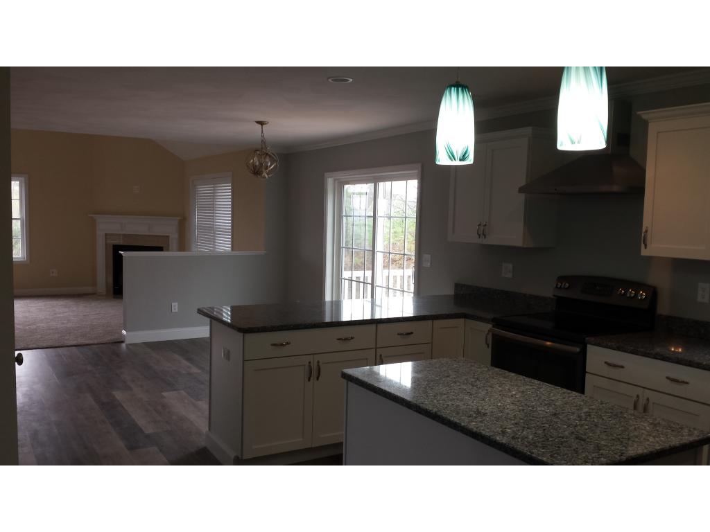 27 Post Road Hooksett, NH 03106 - Photo 5 of 10