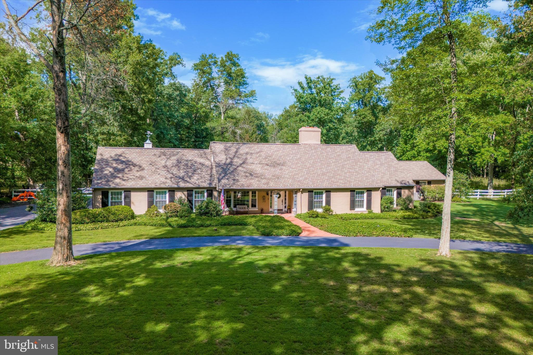 4489 McNeil Road Doylestown, PA 18902 - Photo 5 of 60