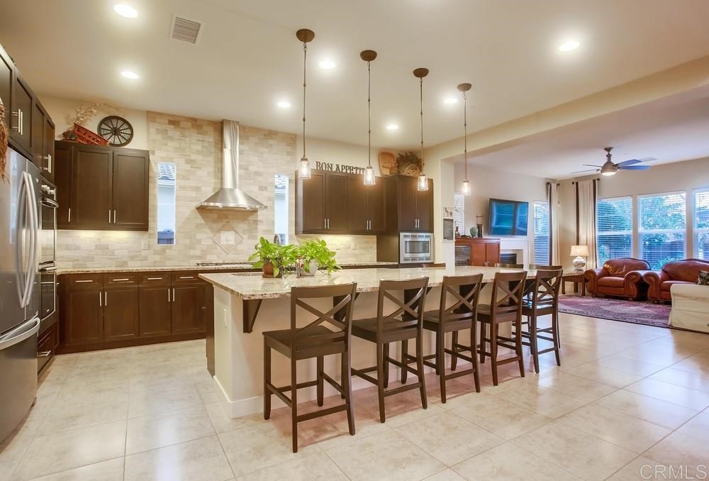 7168 Sitio Corazon Carlsbad, CA 92009 - Photo 3 of 34