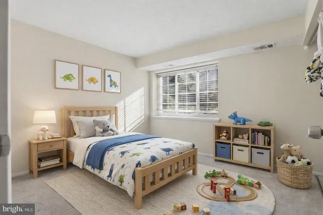 $240,000 | 12309 Silvergate Way, Unit 908D, Germantown, MD 20874