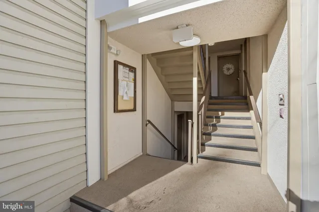 $240,000 | 12309 Silvergate Way, Unit 908D, Germantown, MD 20874