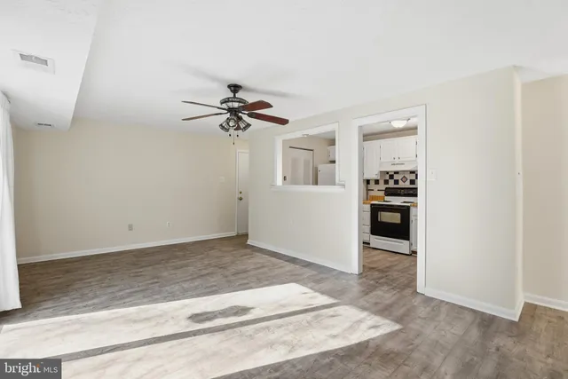 $240,000 | 12309 Silvergate Way, Unit 908D, Germantown, MD 20874