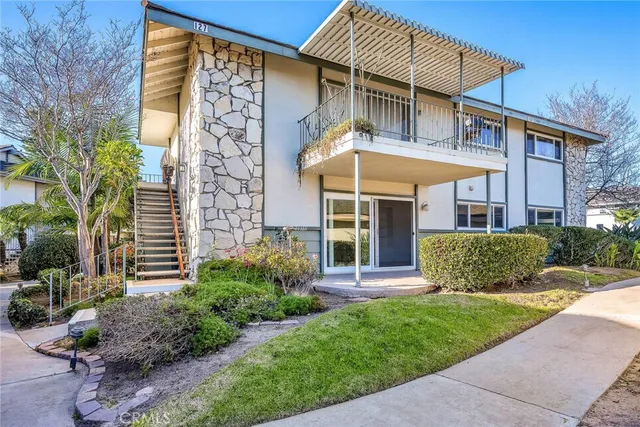 $649,000 | 22709 Maple Avenue, Unit A, Torrance, CA 90505