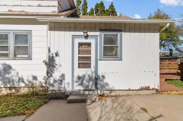 $179,000 | 926 Dove Street, Oshkosh, WI 54902