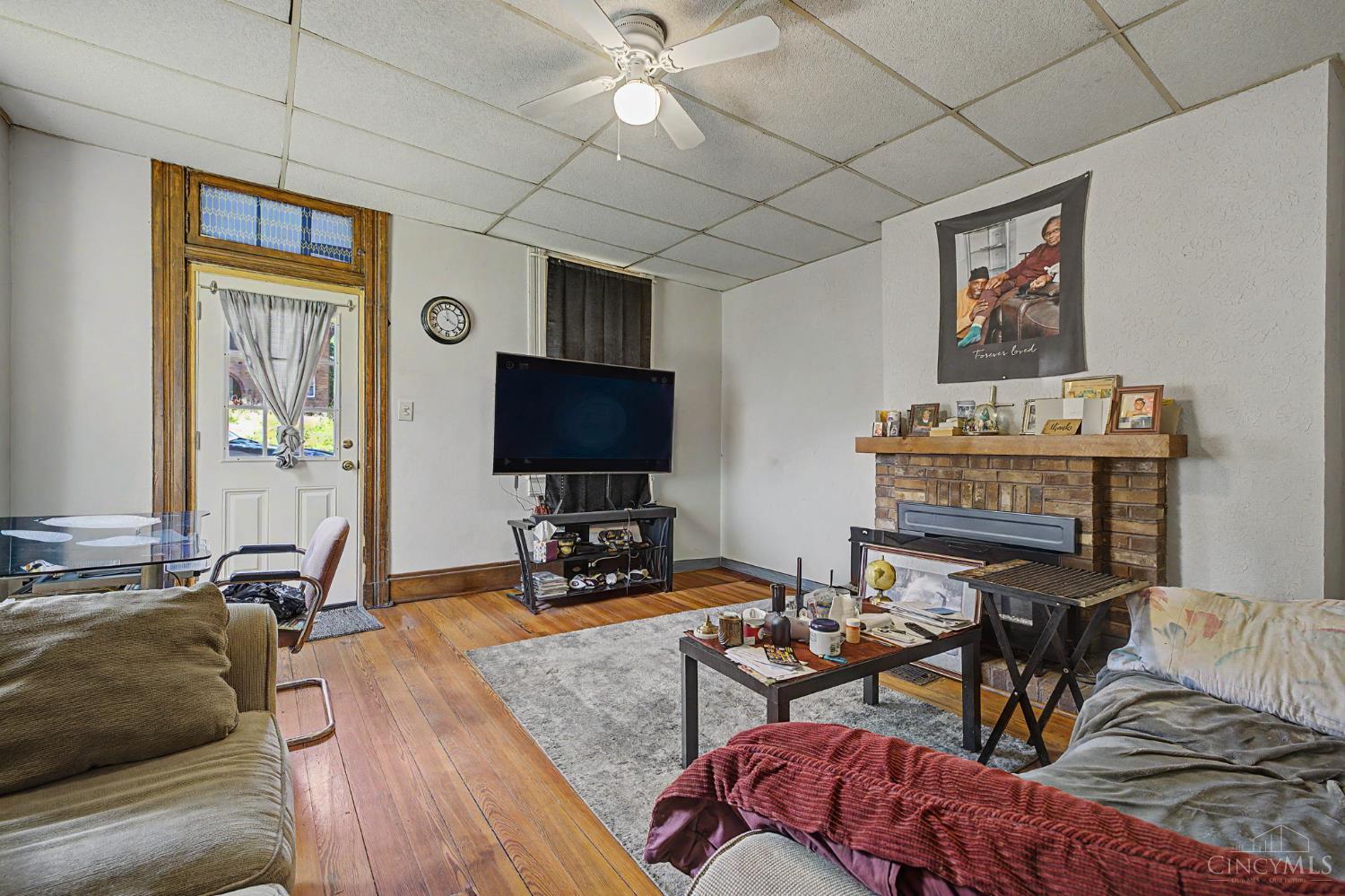 1246 Quebec Road Cincinnati, OH 45205 - Photo 7 of 40