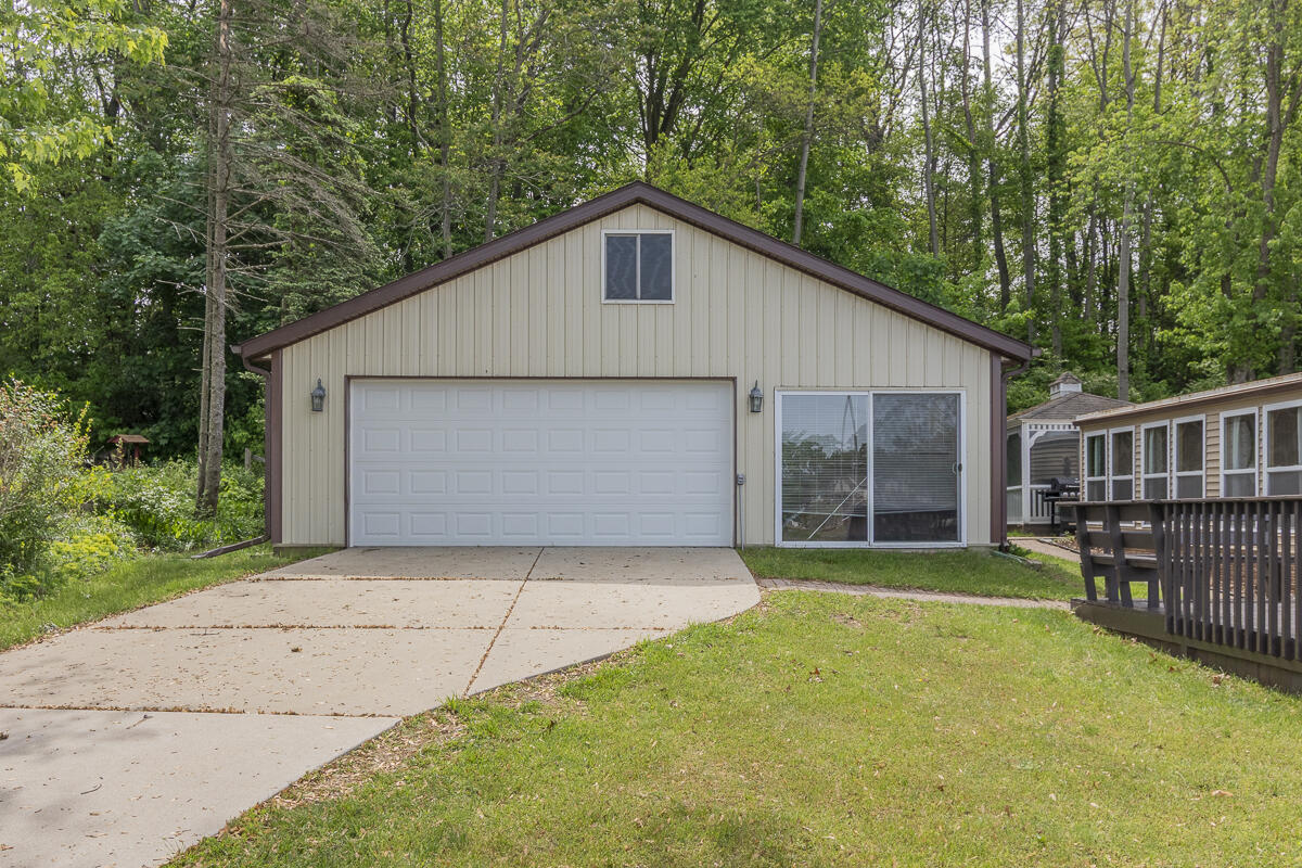 10303 Walnut Drive Three Rivers, MI 49093 - Photo 2 of 42 10303Walnut-86