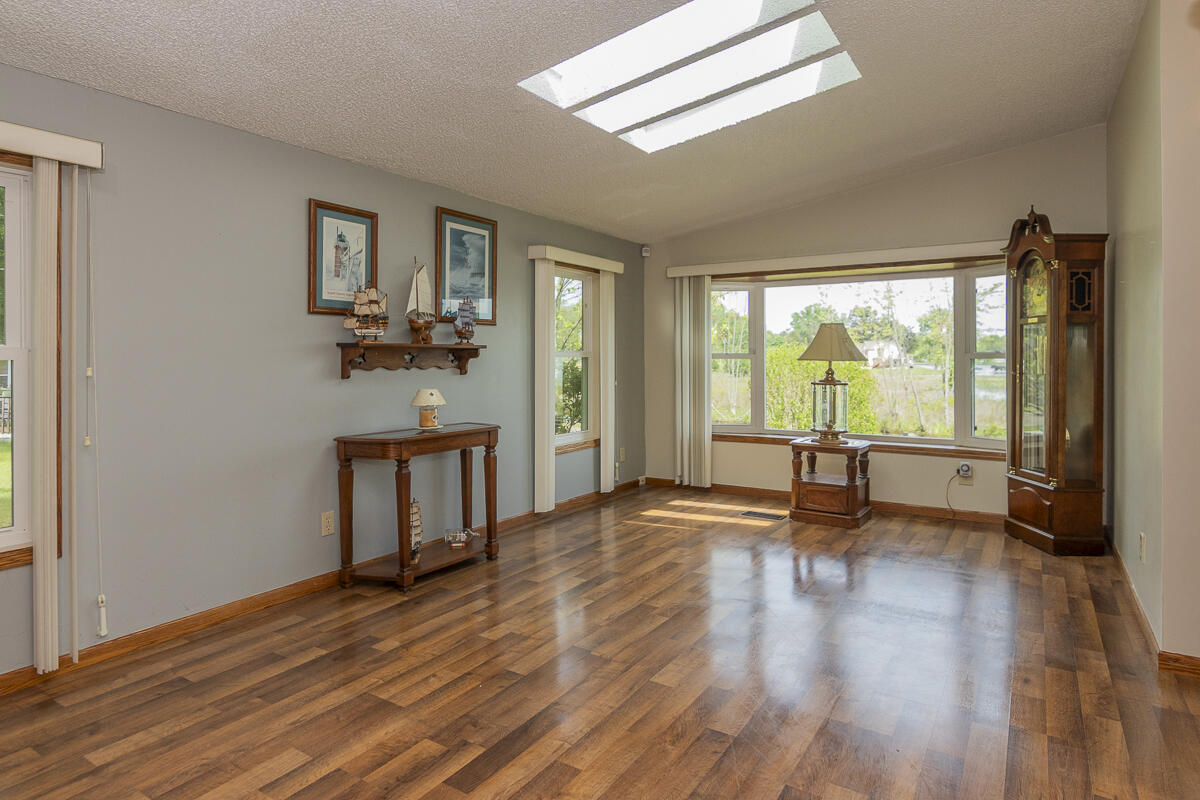 10303 Walnut Drive Three Rivers, MI 49093 - Photo 9 of 42 10303Walnut-19