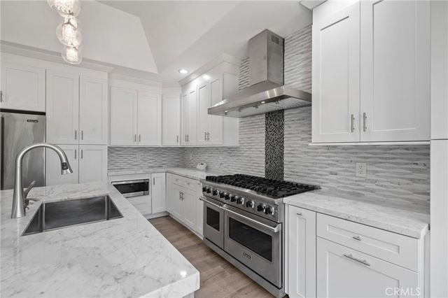 $9,000 | 1435 North Orange Grove Avenue, West Hollywood, CA 90046