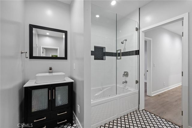 $9,000 | 1435 North Orange Grove Avenue, West Hollywood, CA 90046