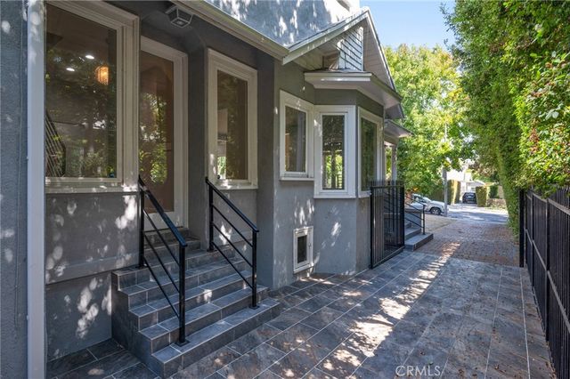 $9,000 | 1435 North Orange Grove Avenue, West Hollywood, CA 90046