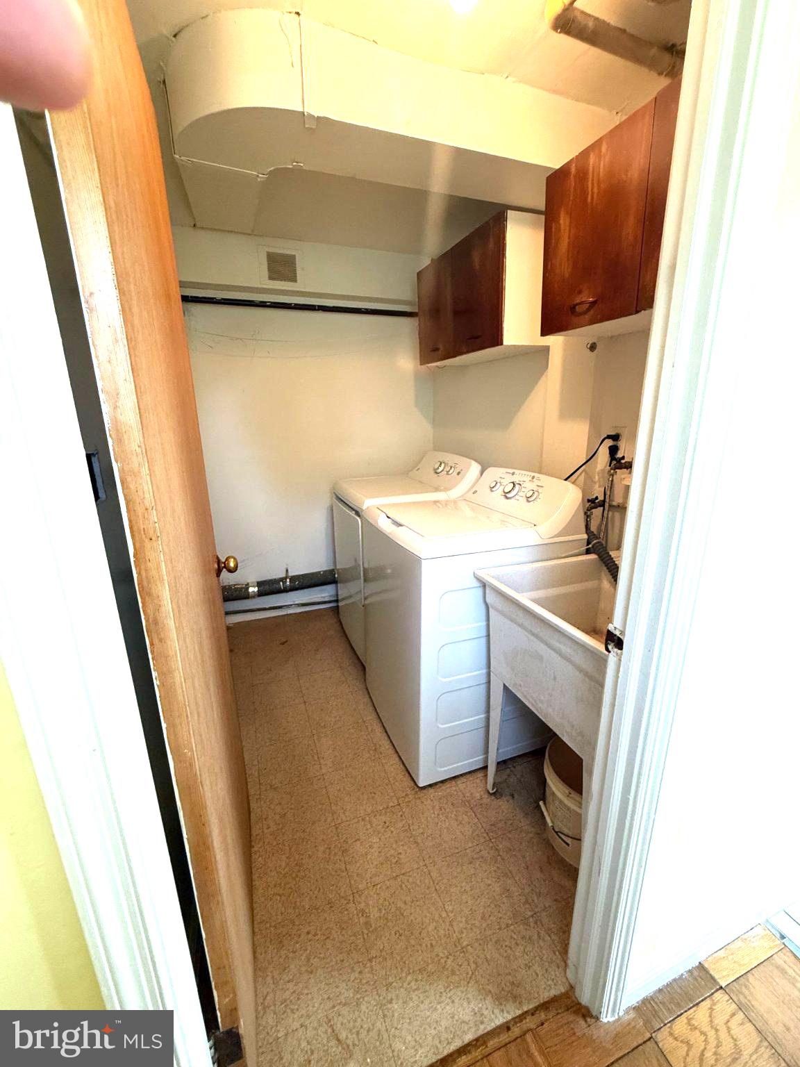 92 Arbor Road Southampton, PA 18966 - Photo 7 of 23 Bright and functional laundry space.