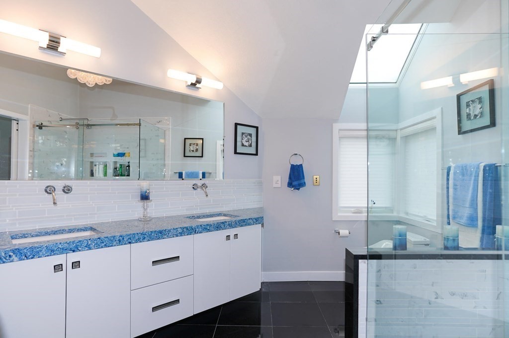 566 Middle Road Boxborough, MA 01719 - Photo 27 of 42