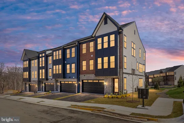 $1,067,615 | 8454 Begonia Lane, Lorton, VA 22079