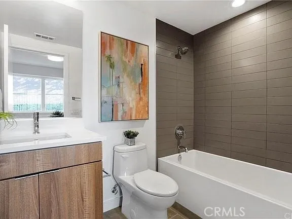 $1,499,980 | 1056 North Joels Place, Los Angeles, CA 90012