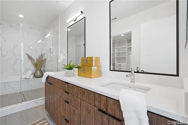 $1,499,980 | 1056 North Joels Place, Los Angeles, CA 90012