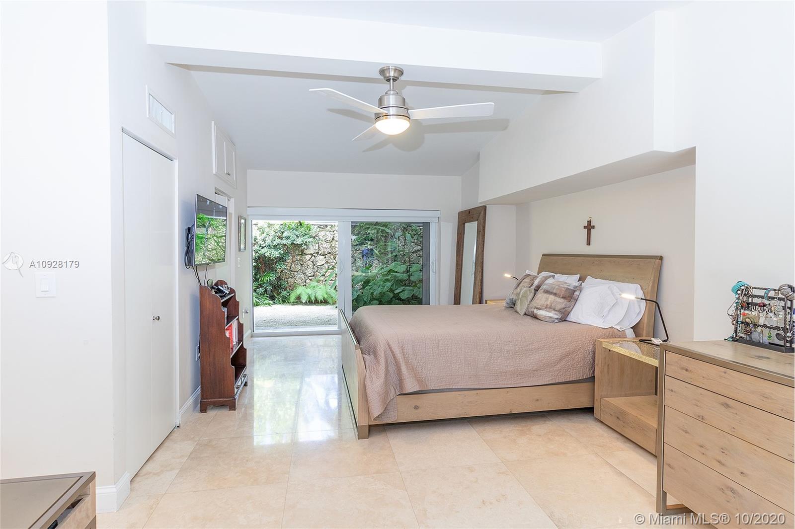 4344 Douglas Road Miami, FL 33133 - Photo 23 of 25 Gallery Image 23