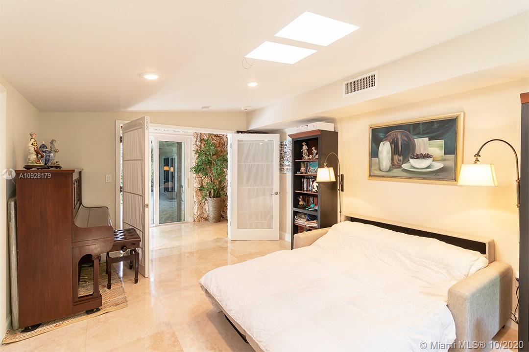 4344 Douglas Road Miami, FL 33133 - Photo 5 of 25 Gallery Image 5