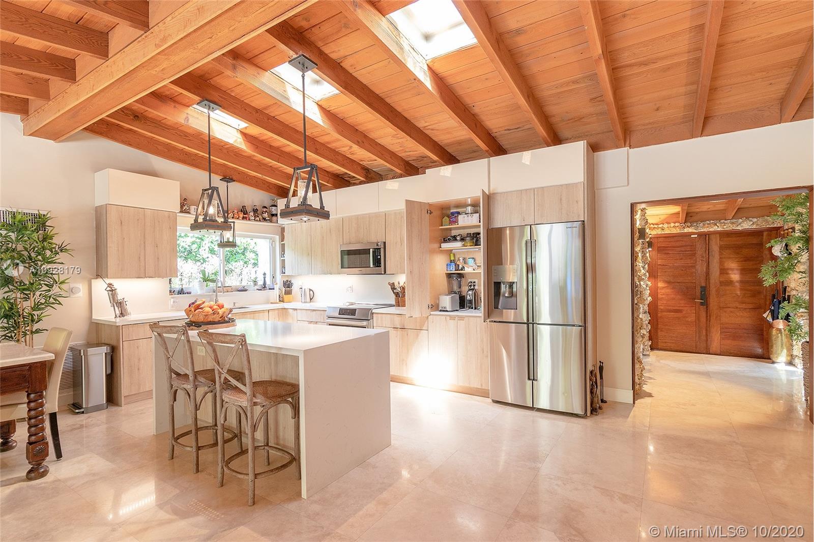 4344 Douglas Road Miami, FL 33133 - Photo 8 of 25 Gallery Image 8