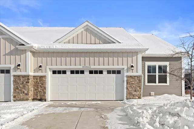 $619,900 | W252-n6642 Aspen Way, Sussex, WI 53089