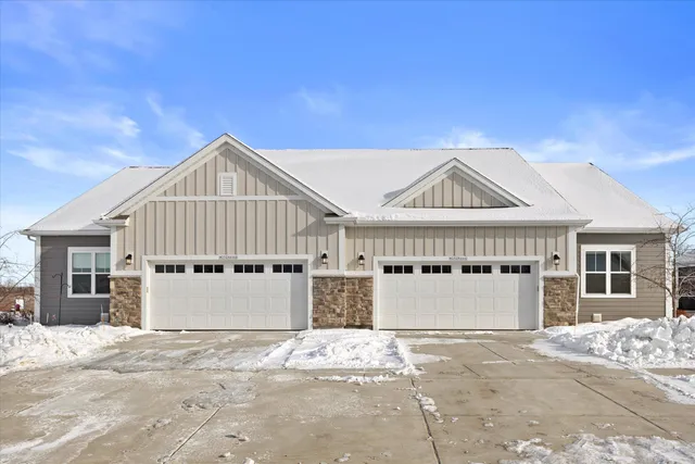 $619,900 | W252-n6642 Aspen Way, Sussex, WI 53089