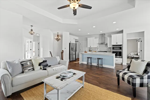 $619,900 | W252-n6642 Aspen Way, Sussex, WI 53089