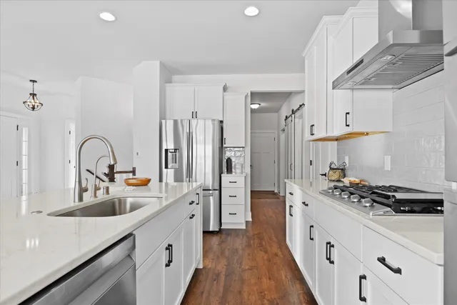 $619,900 | W252-n6642 Aspen Way, Sussex, WI 53089