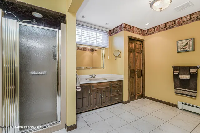 $1,499,000 | 77 Irvington Street | Huguenot