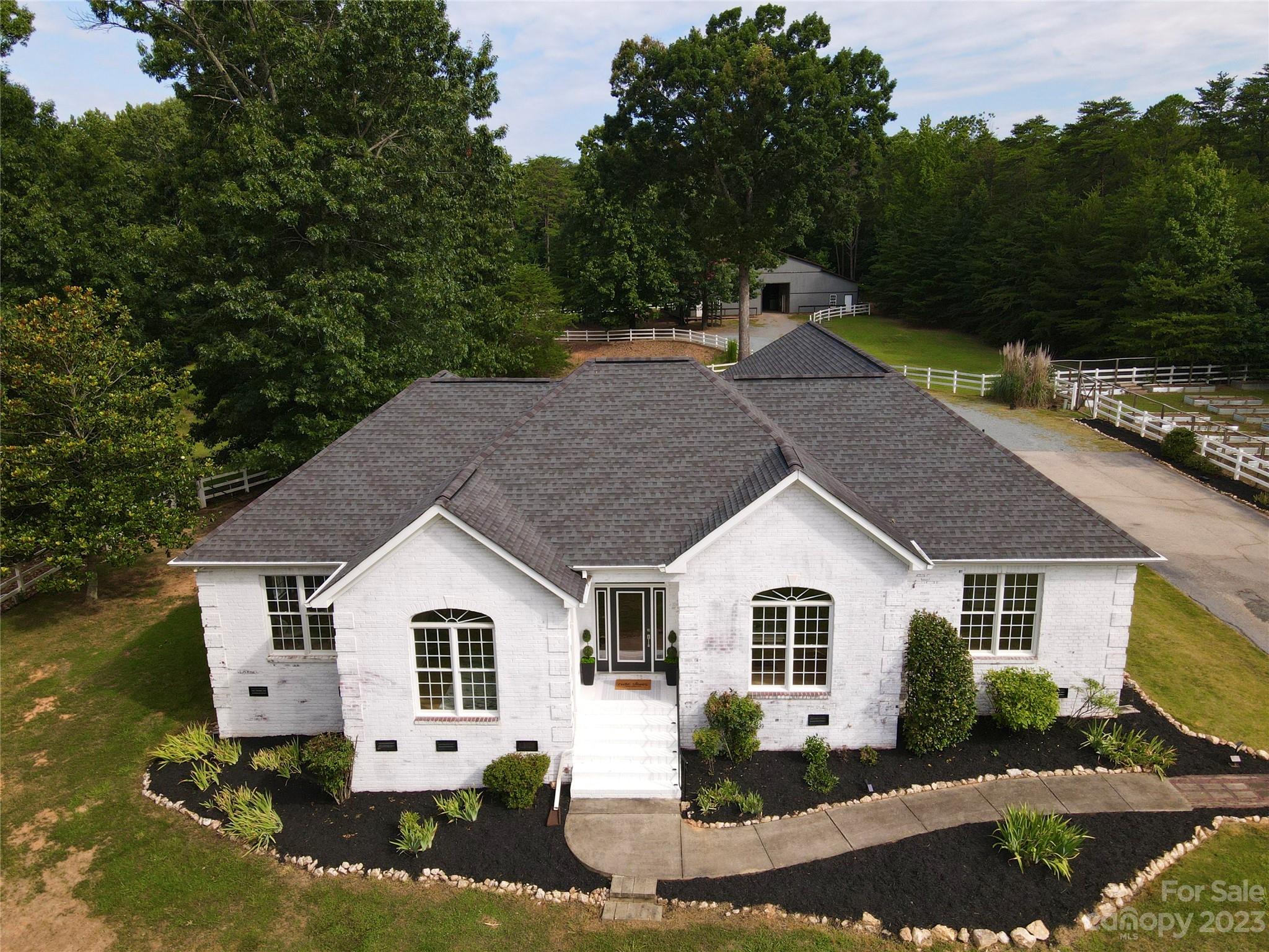 2354 Vineyard Road Fort Mill, SC 29708 - Photo 4 of 48 front view of house with a yard