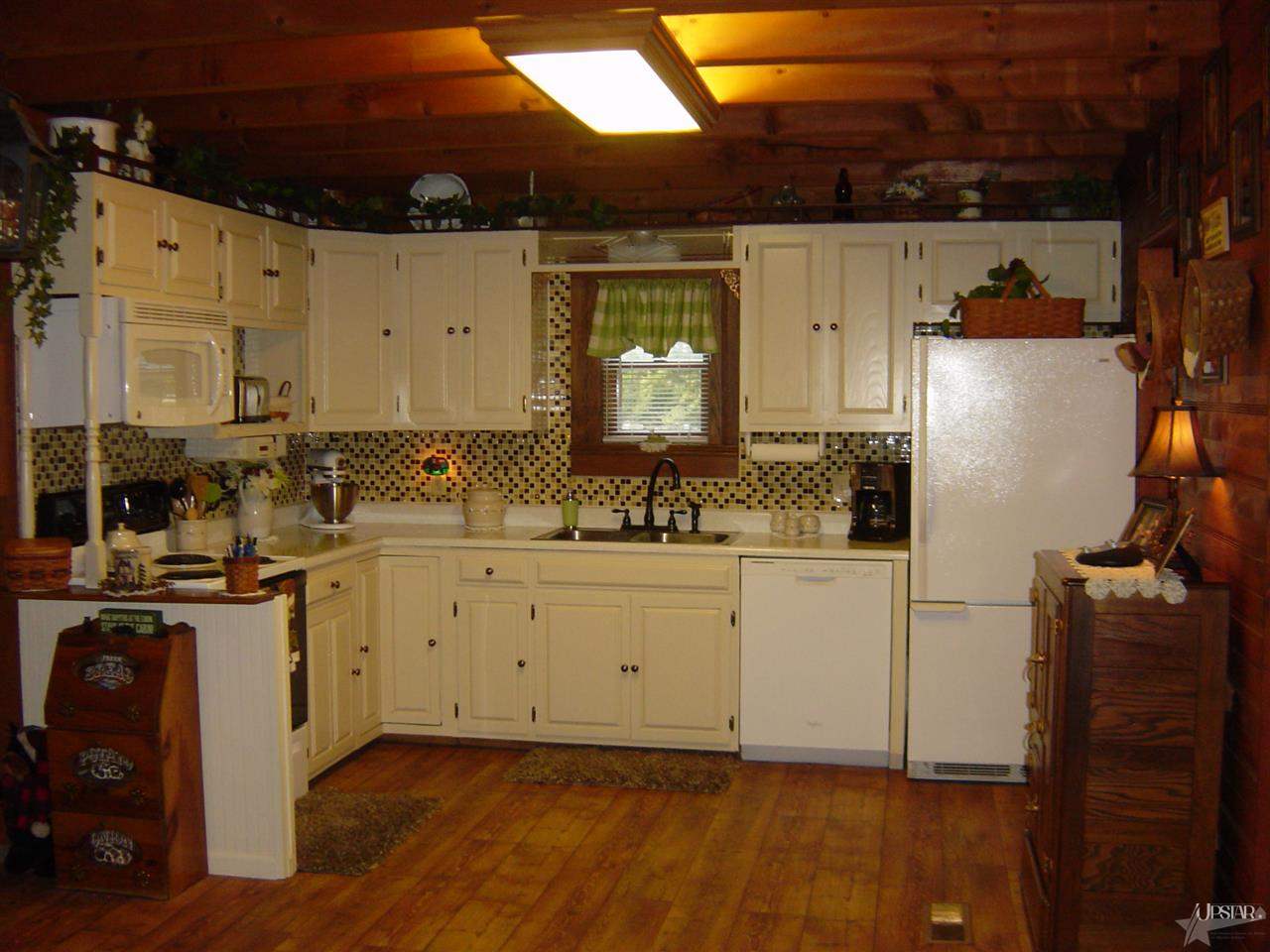 7557 North Meridian Road Uniondale, IN 46791 - Photo 2 of 30