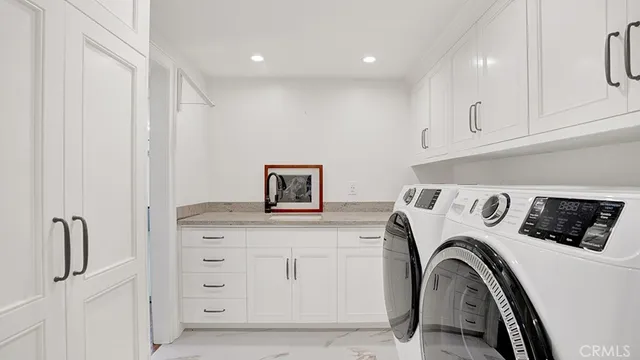 $2,098,000 | 2208 Fortuna, Newport Beach, CA 92660