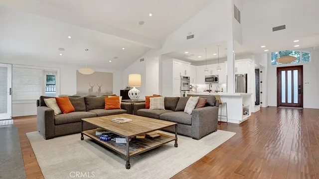 $2,098,000 | 2208 Fortuna, Newport Beach, CA 92660