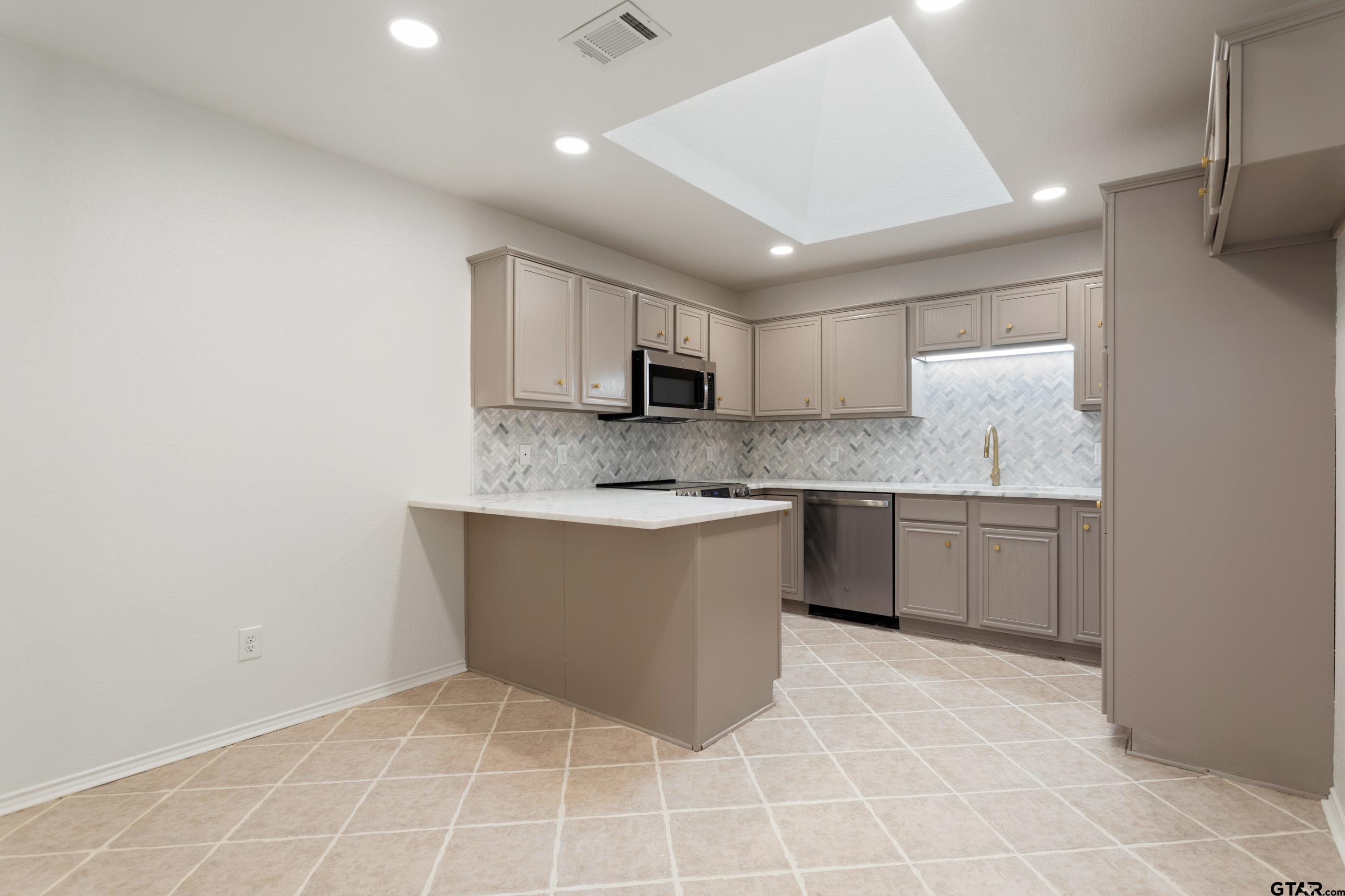 541 Frederick Circle Flint, TX 75762 - Photo 13 of 31
