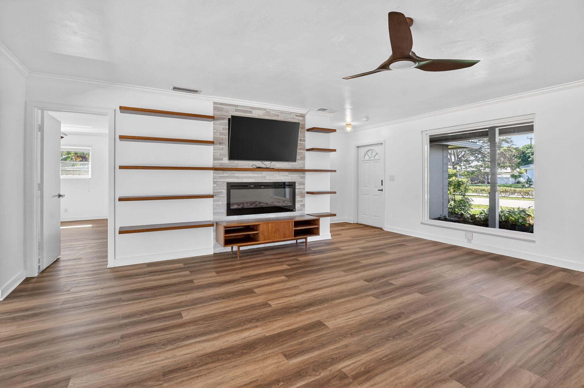 800 Southwest 12th Avenue Boca Raton, FL 33486 - Photo 9 of 32 Living Room
