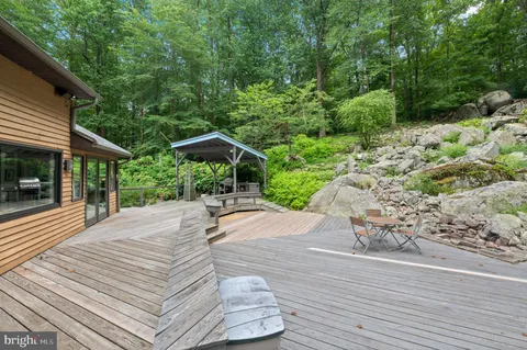$775,000 | 41 Lyons Run Road, Glenmoore, PA 19343