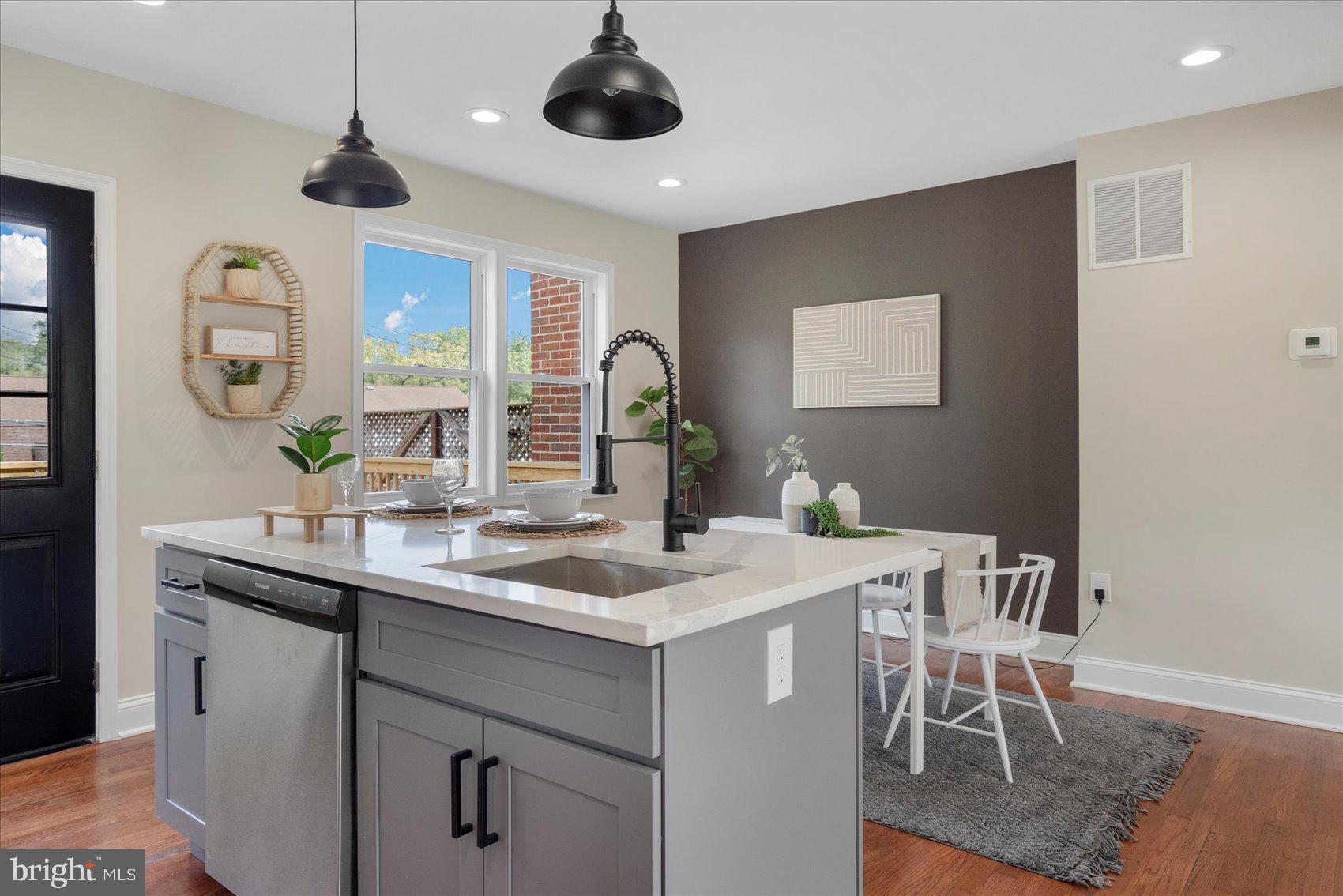 1438 Walker Avenue Baltimore, MD 21239 - Photo 11 of 43