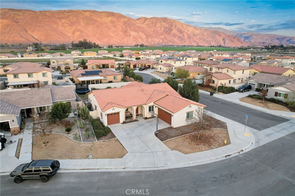 1667 Constant Trail San Jacinto, CA 92582 - Photo 38 of 44 an aerial view of residential houses and outdoor space