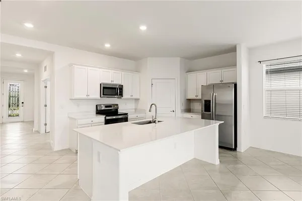 $4,100 | 2525 Kona Way, Naples, FL 34120