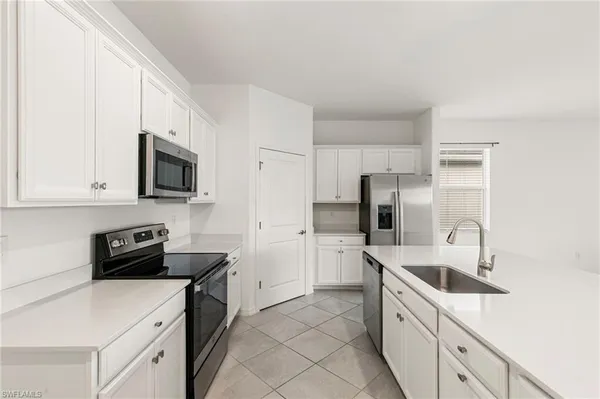 $4,100 | 2525 Kona Way, Naples, FL 34120