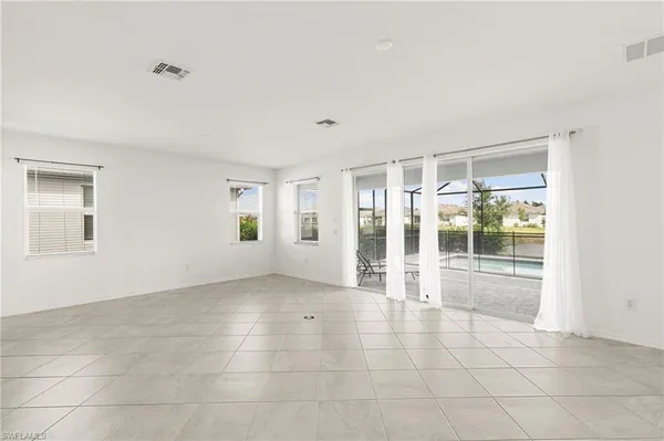 $4,100 | 2525 Kona Way, Naples, FL 34120