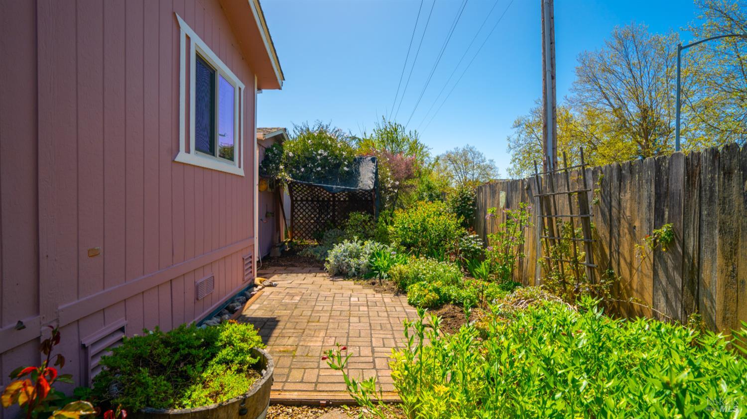 1544 Crown Road Petaluma, CA 94954 - Photo 25 of 27