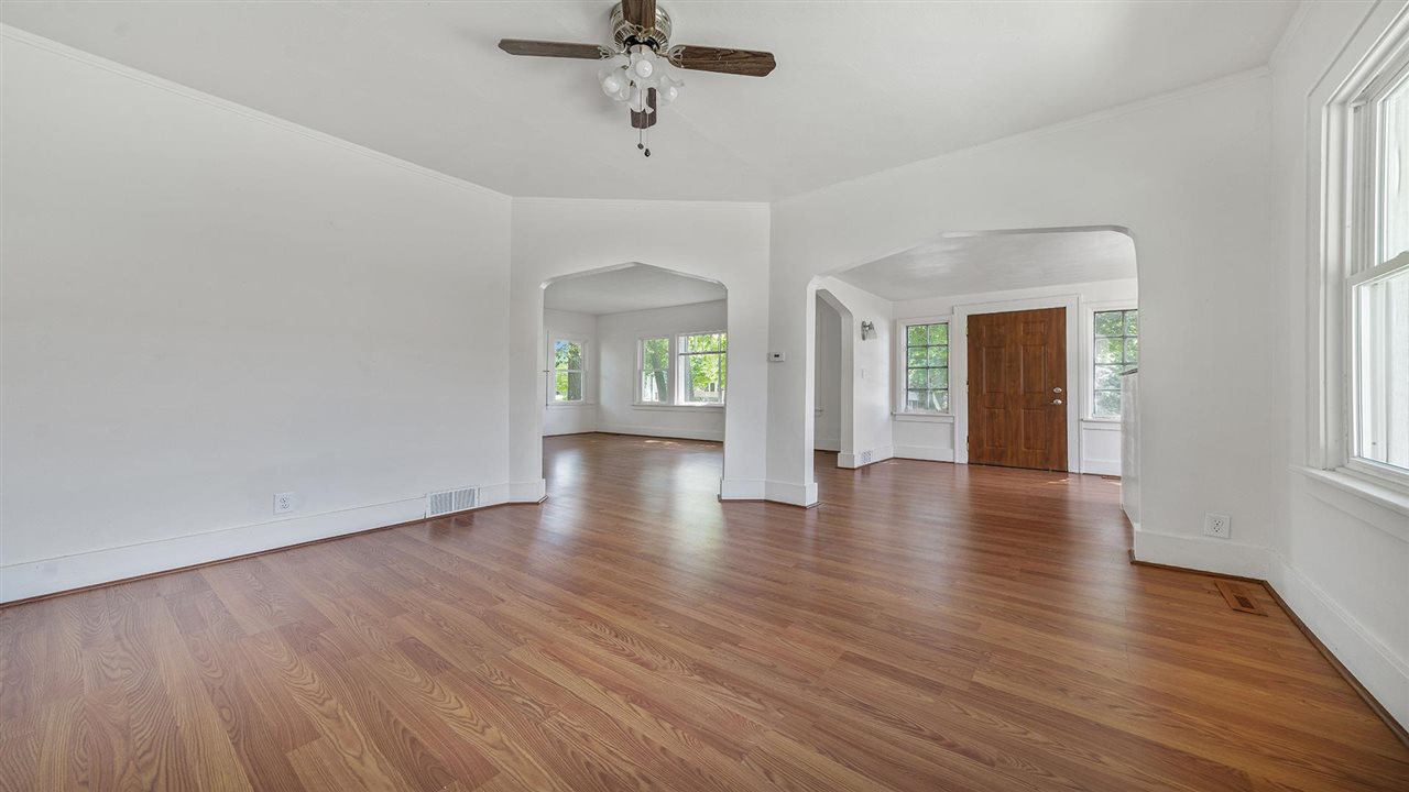 1008 North 7th Street Rochelle, IL 61068 - Photo 3 of 18 Gallery Image 3