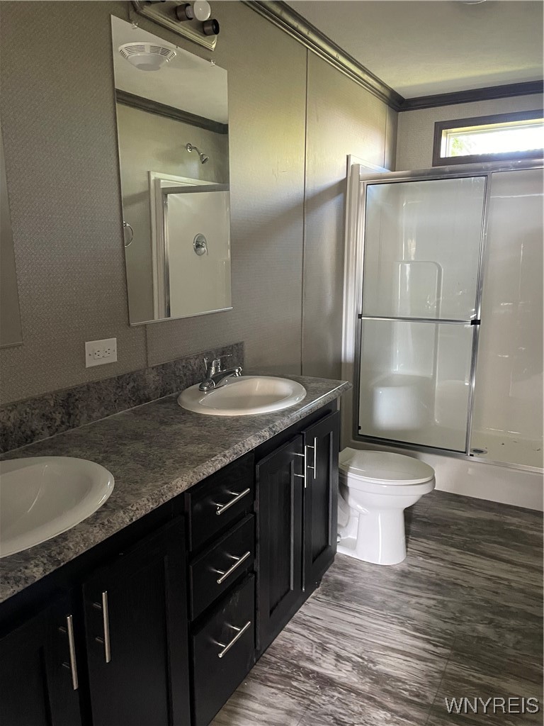 51 Ritchie Avenue Tonawanda, NY 14150 - Photo 13 of 15 Owner Bath