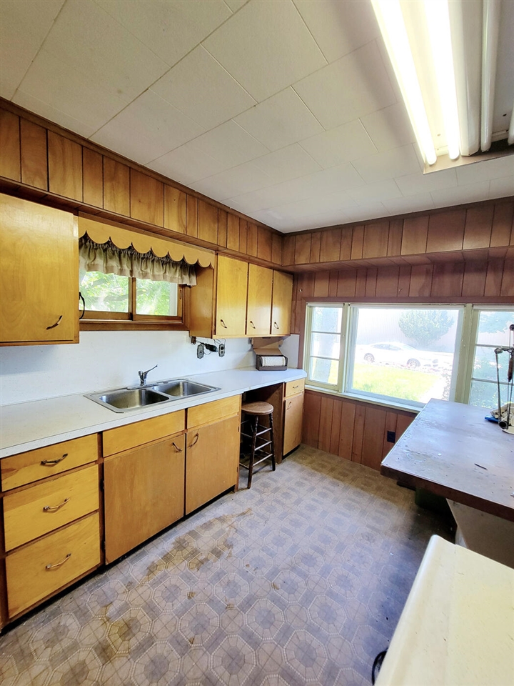 4914 Main Street Onekama, MI 49675 - Photo 15 of 29