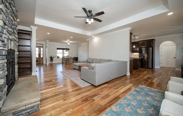 $675,000 | 224 Murray Road, Belvidere, TN 37306