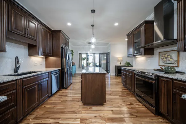 $675,000 | 224 Murray Road, Belvidere, TN 37306