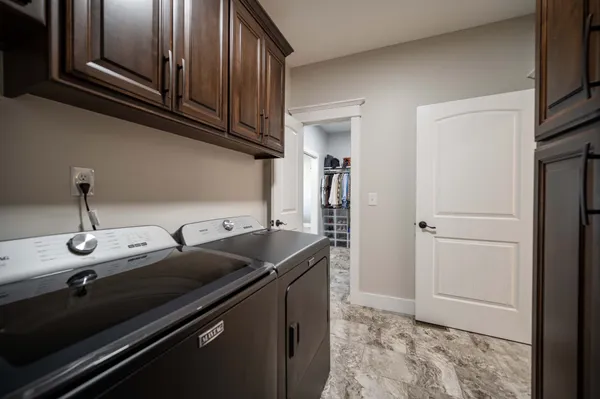 $675,000 | 224 Murray Road, Belvidere, TN 37306