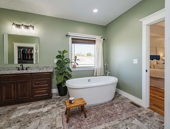 $675,000 | 224 Murray Road, Belvidere, TN 37306