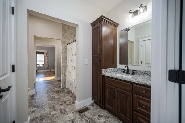$675,000 | 224 Murray Road, Belvidere, TN 37306