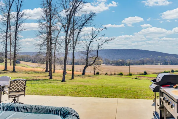 $675,000 | 224 Murray Road, Belvidere, TN 37306